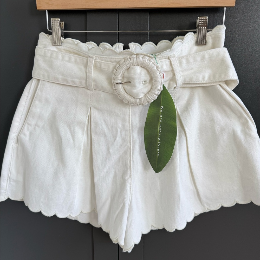 FARM Rio Festone off White Scalloped Women's Shorts • 28 • NWT - Picture 3 of 14